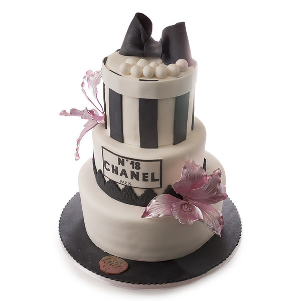 chanelcake fondantbag chanelbag Chanel cake designchanel bag tutorial   Chanel dizaynlı tort  YouTube
